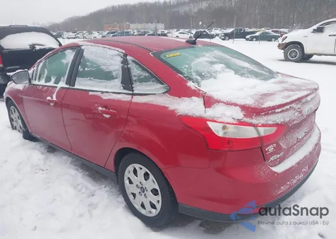 2012 Ford Focus Se из США, поврежденный, VIN 1FAHP3F29CL255795